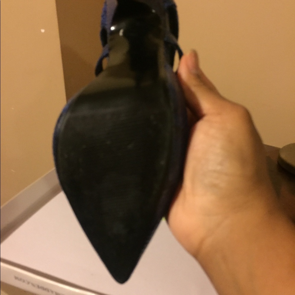 SOLD Steve Madden Spiral Blu Snake Heels - Picture 3 of 4